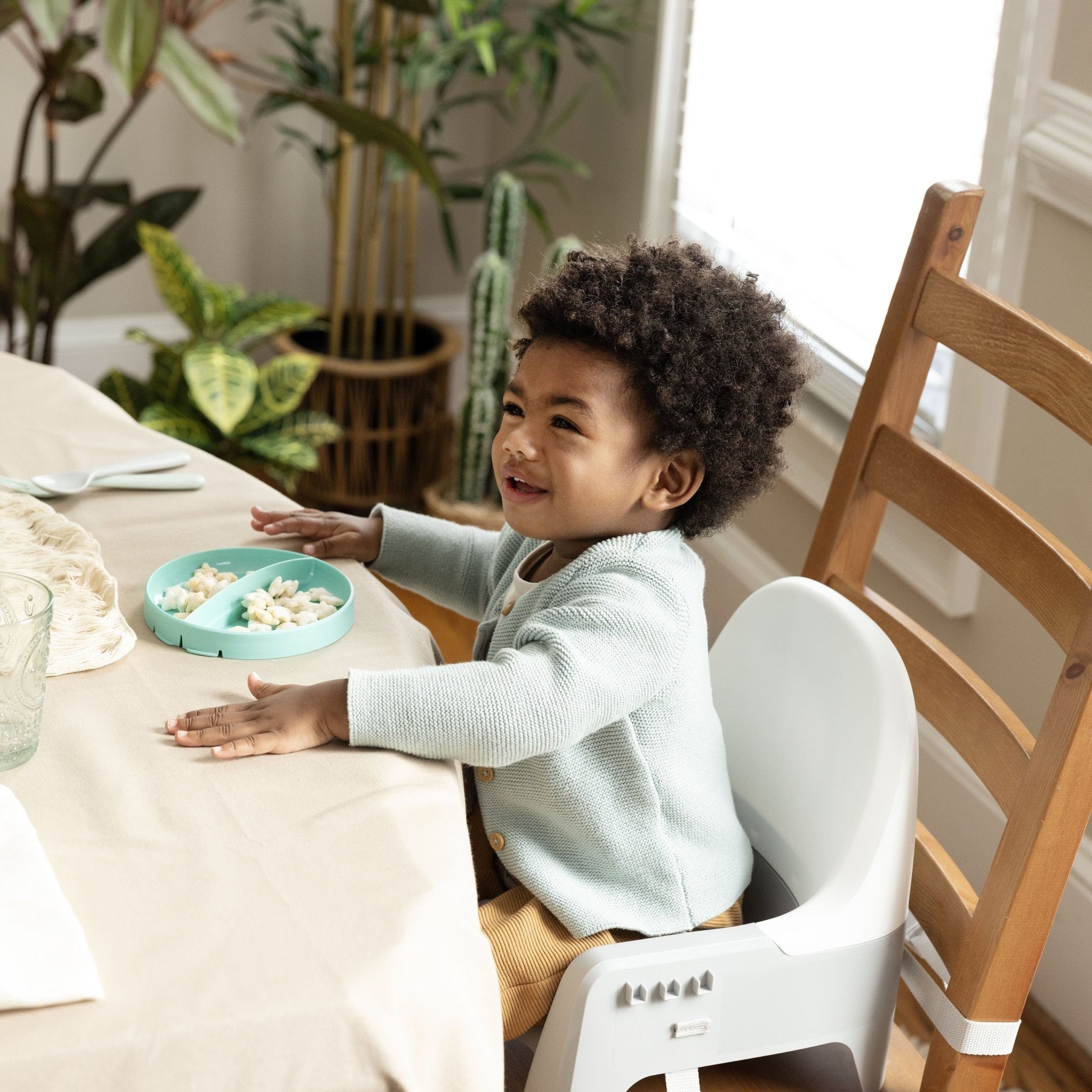 Deluxe Learn - To - Dine Feeding Seat, for Ages 6 Months - 3 Years - Orange & Teal - I Love 💕