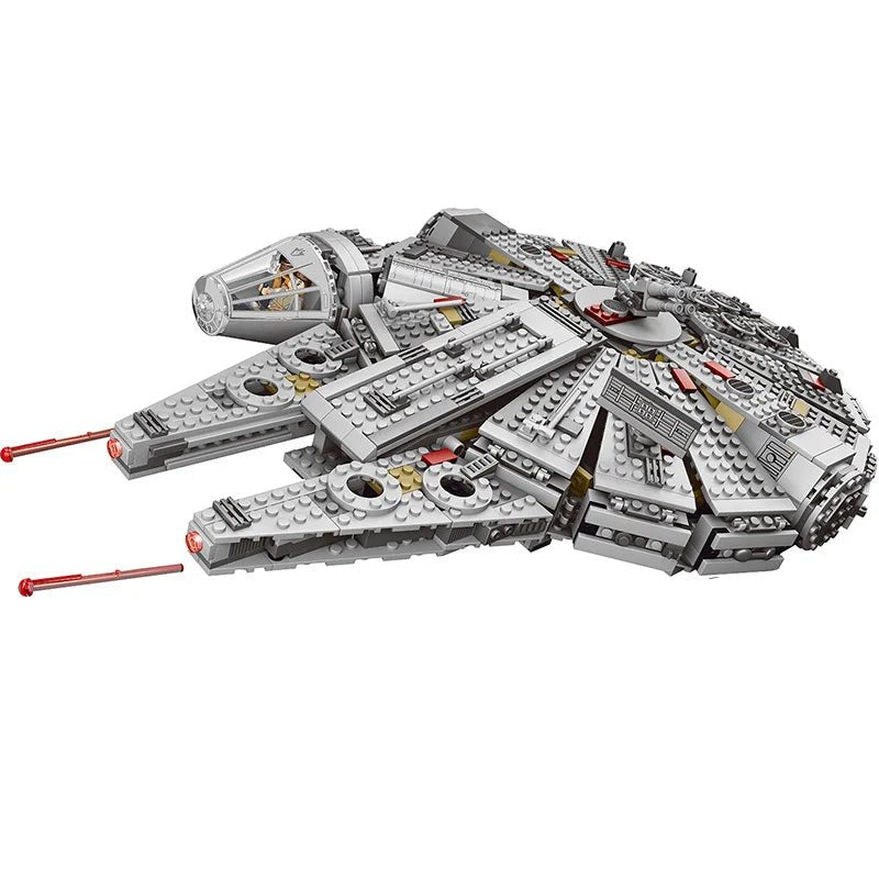 LEGO (Star Wars Falcon) - The Toy Base