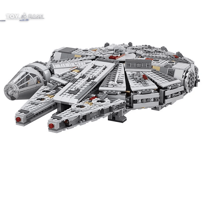 LEGO (Star Wars Falcon) - The Toy Base