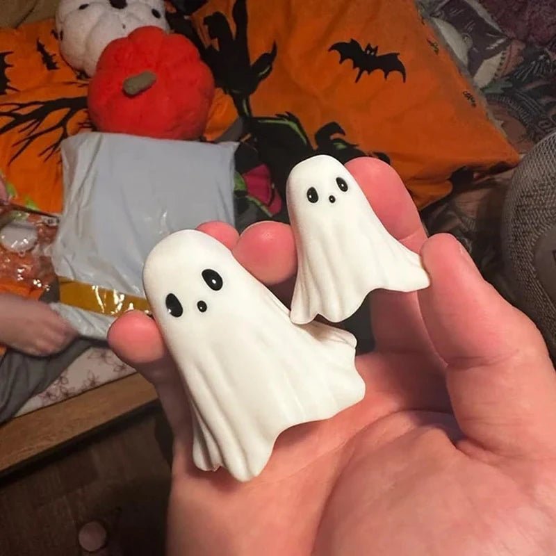 Middle Finger Cute Ghost Statue – Fun Halloween Home Decoration - Toybase