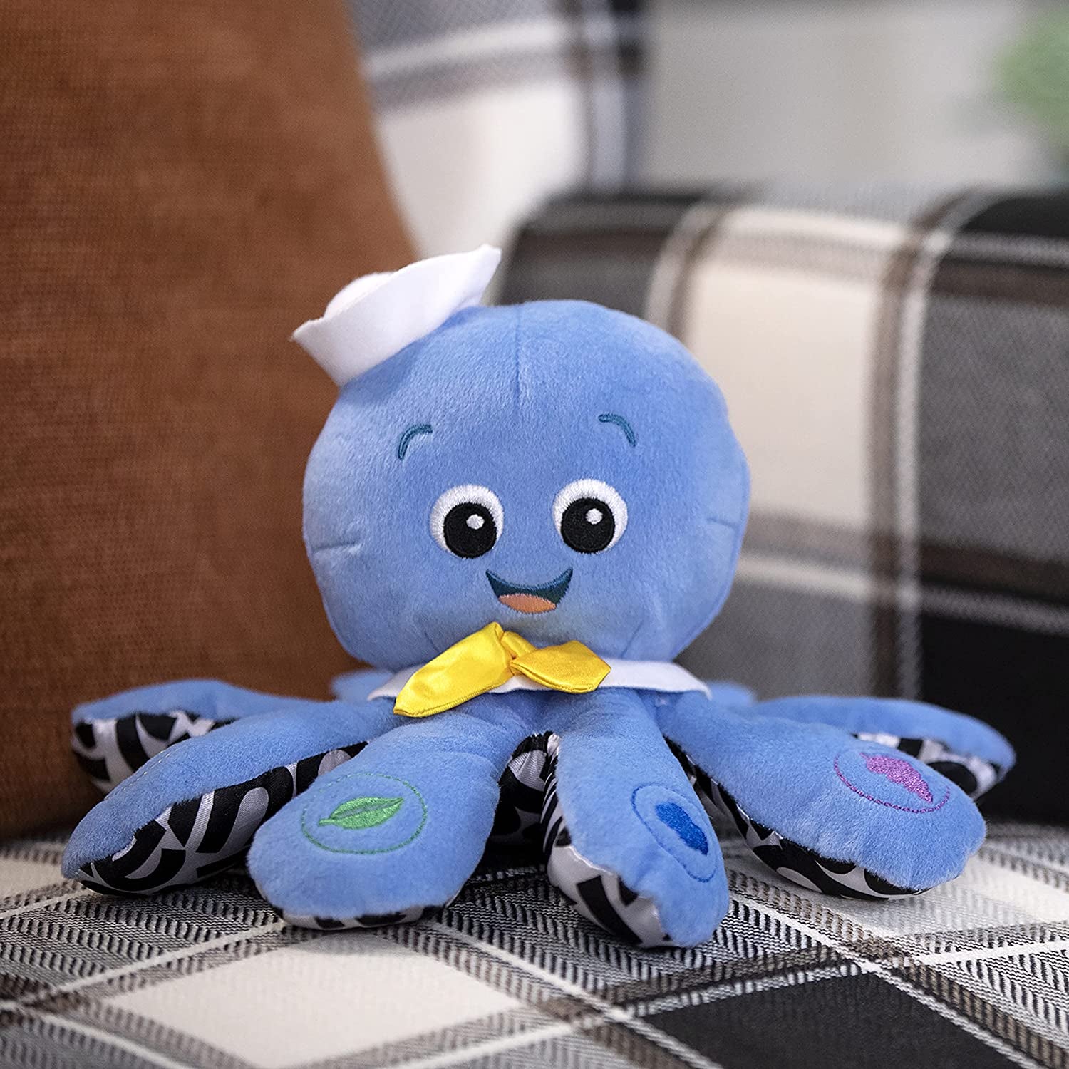 Octoplush Musical Huggable Stuffed Animal Plush Toy, Learn Colors in 3 Languages, Blue, 11" Age 3 Month and Up, - The Toy Base